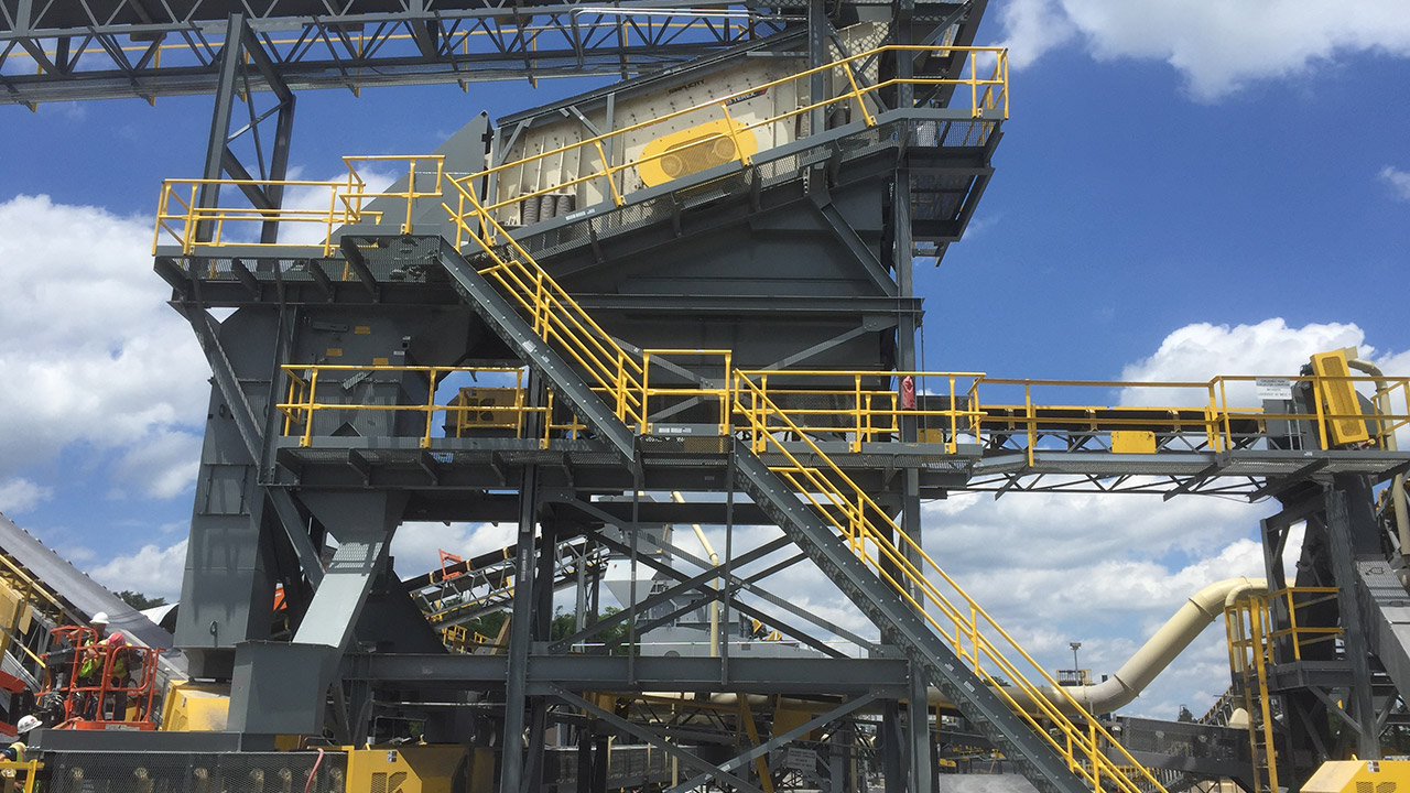 Crushing Equipment Photo